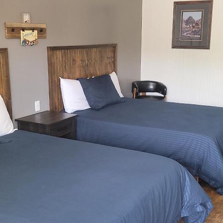 Blue Sky Inn- Complimentary Happy Hour Th-Sun, Veteran Owned, Full Breakfast, Best Green Space, 1 Mile From Blue Ridge, Fire Pit 외부 사진