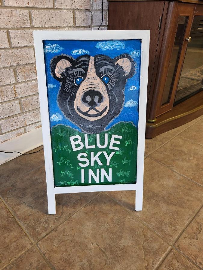 Blue Sky Inn- Complimentary Happy Hour Th-Sun, Veteran Owned, Full Breakfast, Best Green Space, 1 Mile From Blue Ridge, Fire Pit 외부 사진
