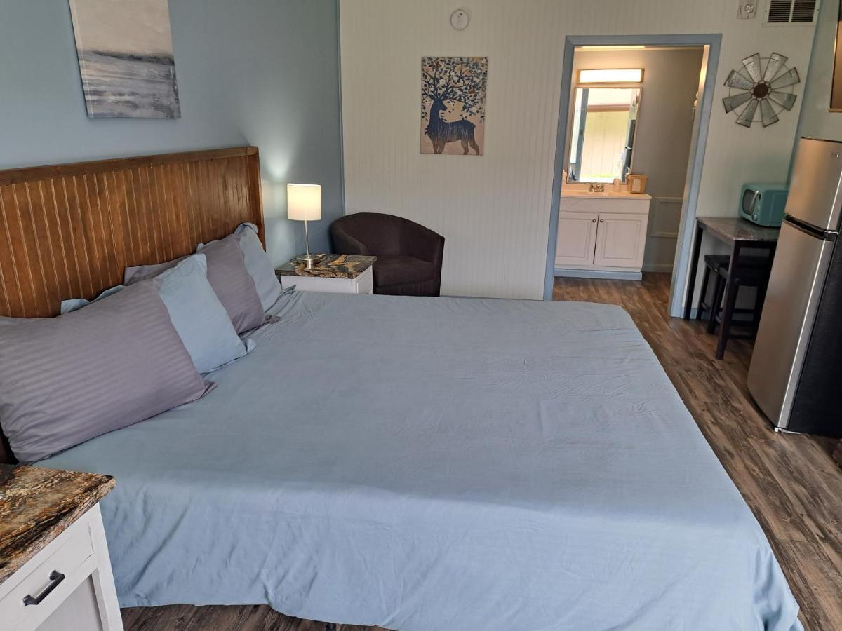 Blue Sky Inn- Complimentary Happy Hour Th-Sun, Veteran Owned, Full Breakfast, Best Green Space, 1 Mile From Blue Ridge, Fire Pit 외부 사진